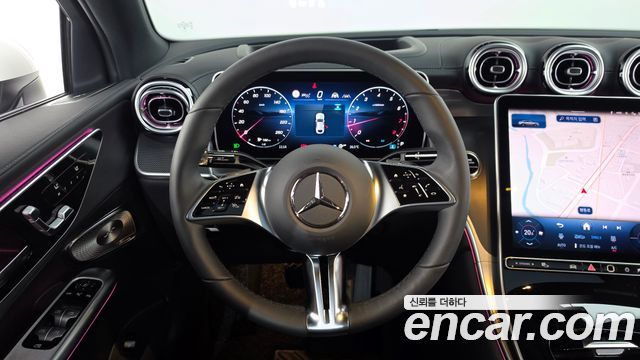 Mercedes-Benz GLC-Class 2025 — photo 18