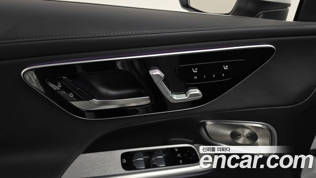 Mercedes-Benz GLC-Class 2025 — photo 27