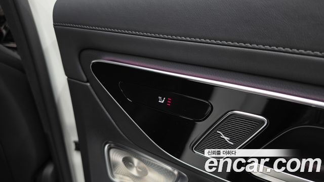 Mercedes-Benz GLC-Class 2025 — photo 28