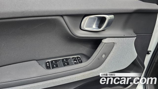 Polestar Polestar 2 2024 — photo 23