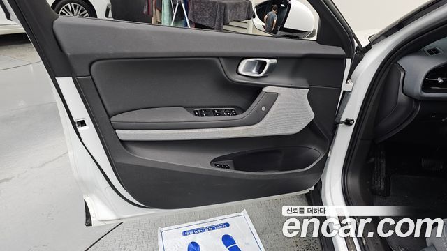Polestar Polestar 2 2024 — photo 14