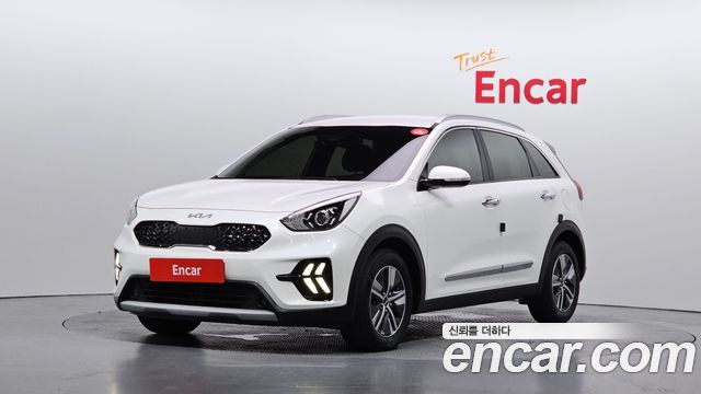 Kia Niro 2022 — photo 1