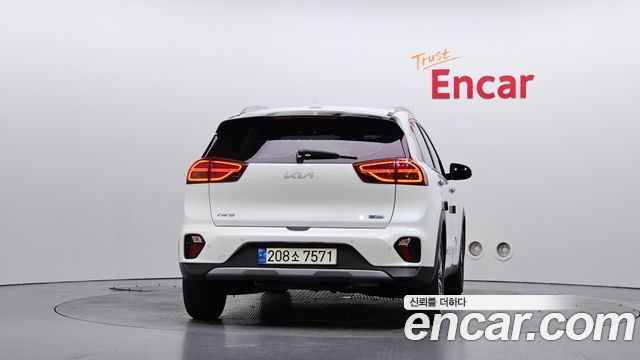 Kia Niro 2022 — photo 4