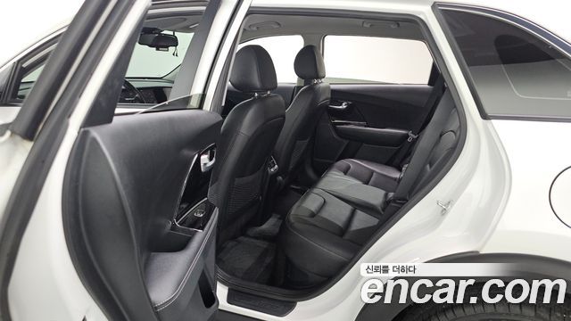 Kia Niro 2022 — photo 25