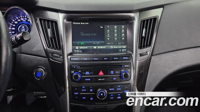 Hyundai Sonata 2014 — photo 12