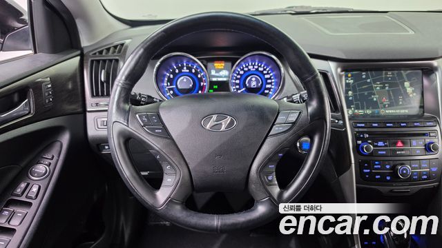 Hyundai Sonata 2014 — photo 13