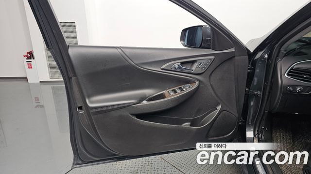 Chevrolet Korea Malibu 2017 — photo 14