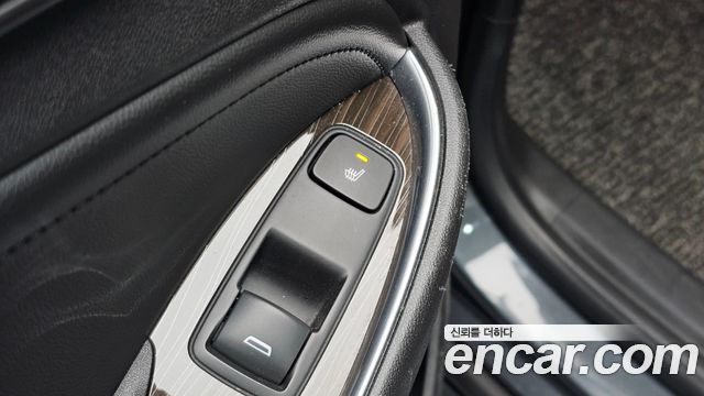 Chevrolet Korea Malibu 2017 — photo 32