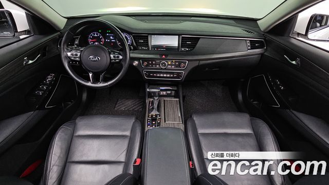 Kia K7 2018 — photo 10