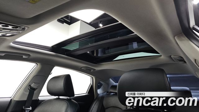 Kia K7 2018 — photo 22