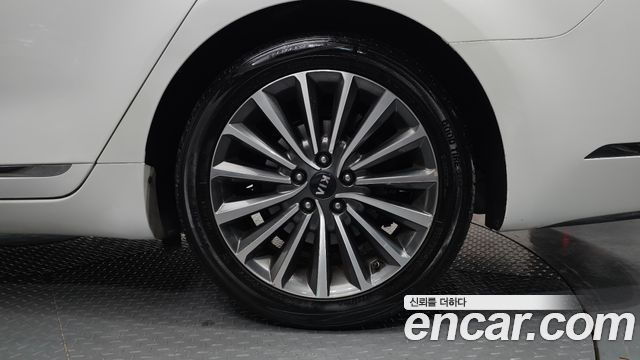 Kia K7 2018 — photo 7