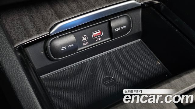 Kia K7 2018 — photo 28