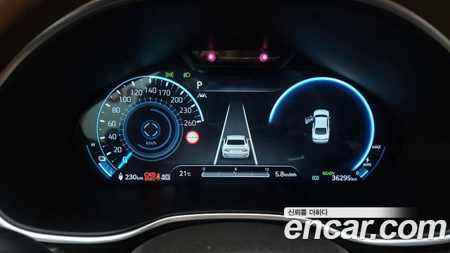Genesis G80 2022 — photo 11