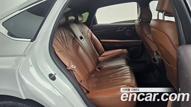 Genesis G80 2022 — photo 18