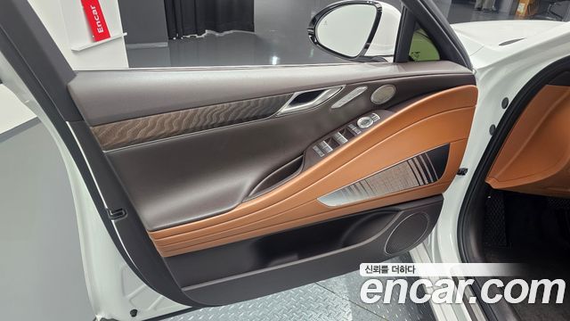 Genesis G80 2022 — photo 14