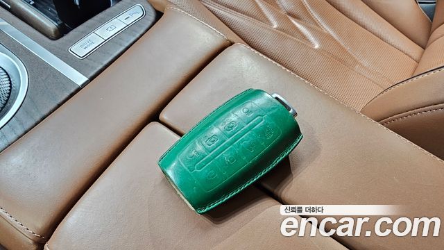 Genesis G80 2022 — photo 35