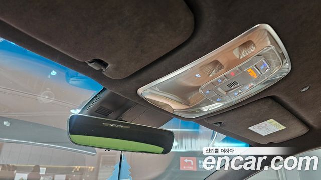 Genesis G80 2022 — photo 36