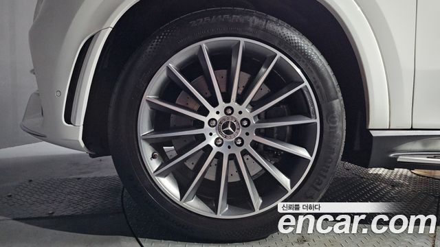 Mercedes-Benz GLE-Class 2023 — photo 5
