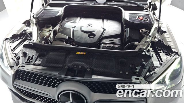 Mercedes-Benz GLE-Class 2023 — photo 6