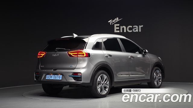 Kia Niro 2022 — photo 2