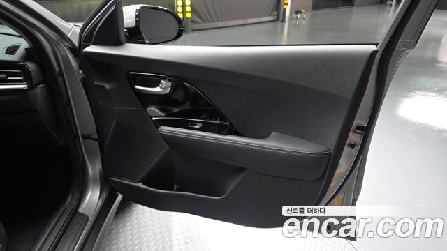 Kia Niro 2022 — photo 14