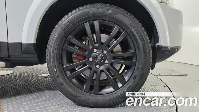Land Rover Discovery 2016 — photo 5