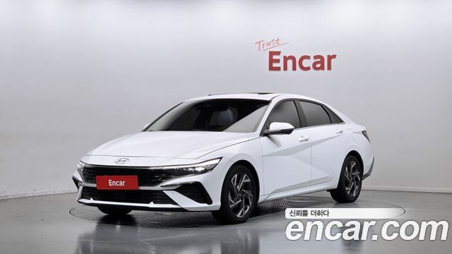 Hyundai AVANTE 2024 — photo 1