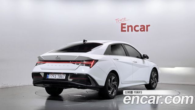 Hyundai AVANTE 2024 — photo 2