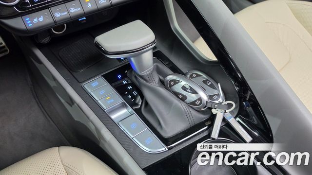 Hyundai AVANTE 2024 — photo 9