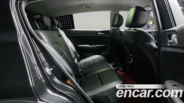 Kia Sportage 2016 — photo 11