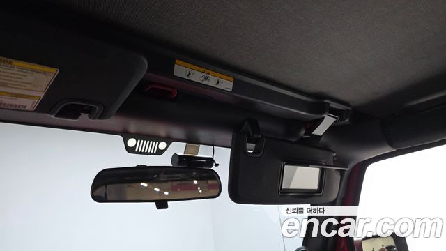 Jeep Wrangler 2012 — photo 25