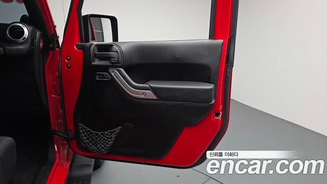 Jeep Wrangler 2012 — photo 15