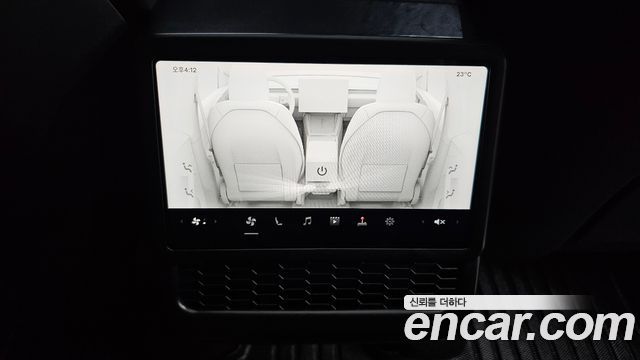 Tesla Model Y 2025 — photo 24