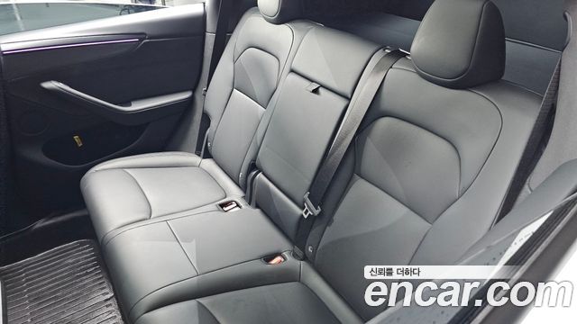 Tesla Model Y 2025 — photo 30