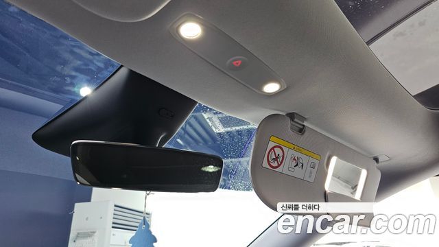 Tesla Model Y 2025 — photo 32