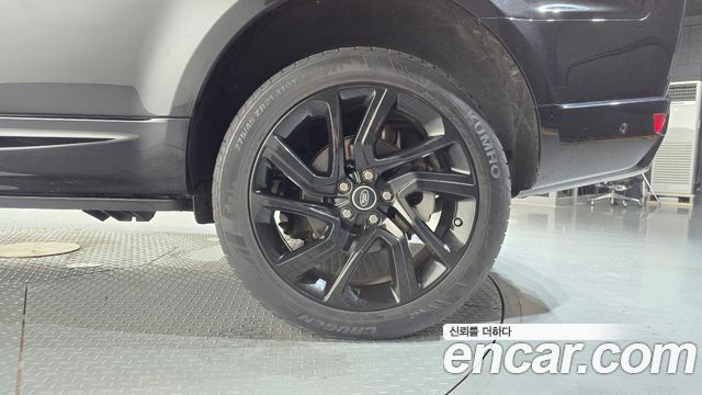 Land Rover Range Rover Sport 2018 — photo 7
