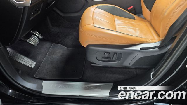 Land Rover Range Rover Sport 2018 — photo 32