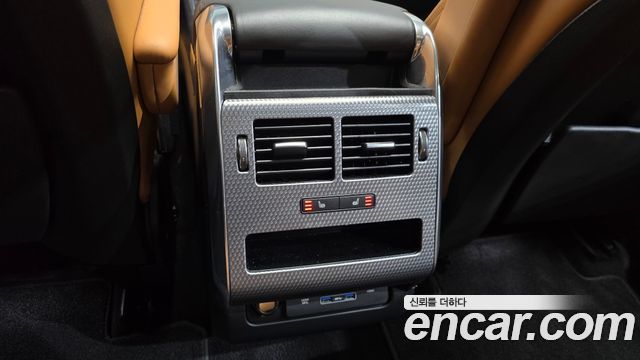 Land Rover Range Rover Sport 2018 — photo 33