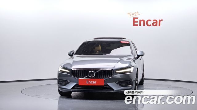 Volvo S60 2020 — photo 3