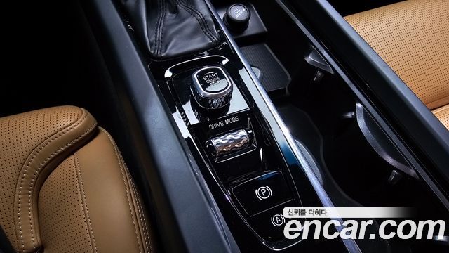 Volvo S60 2020 — photo 27