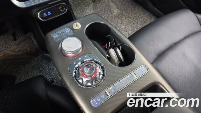 Genesis GV60 2022 — photo 12