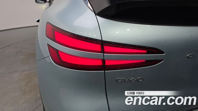 Genesis GV60 2022 — photo 9