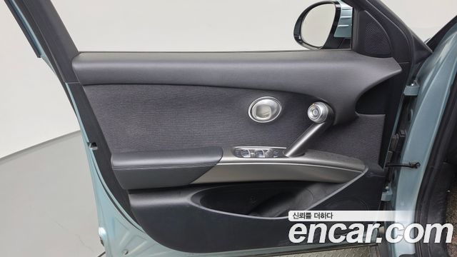 Genesis GV60 2022 — photo 14