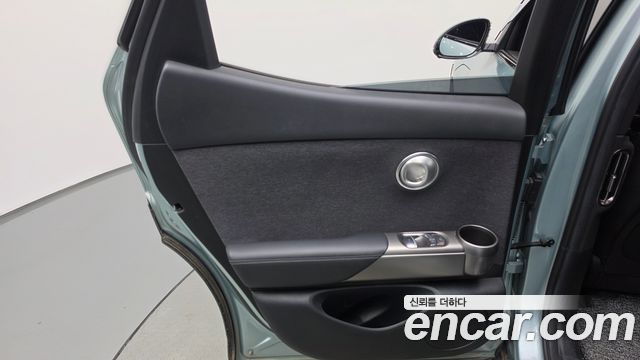 Genesis GV60 2022 — photo 15