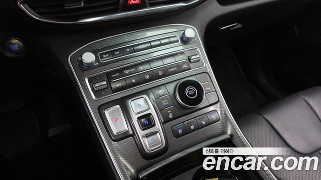 Hyundai Santafe 2023 — photo 12