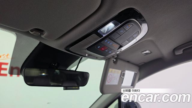 Hyundai Santafe 2023 — photo 25