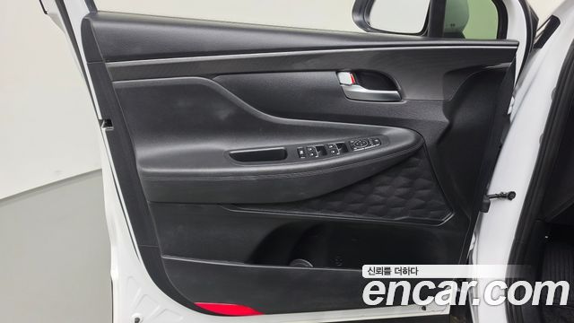 Hyundai Santafe 2023 — photo 14