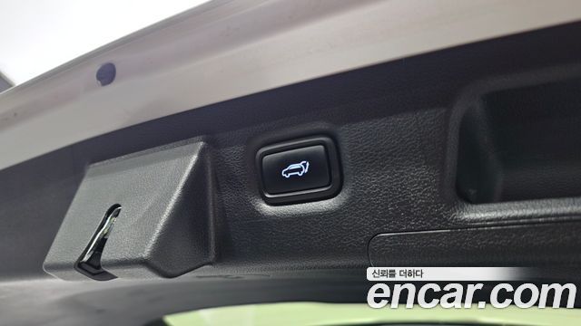 Hyundai Santafe 2023 — photo 27