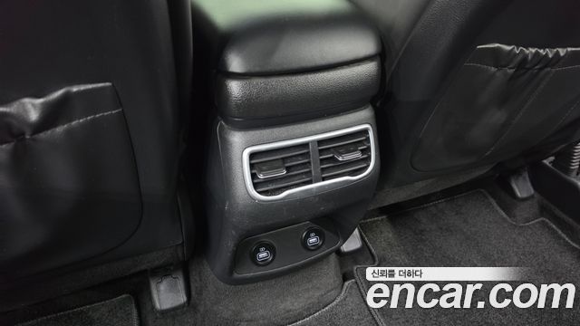 Hyundai Santafe 2023 — photo 34
