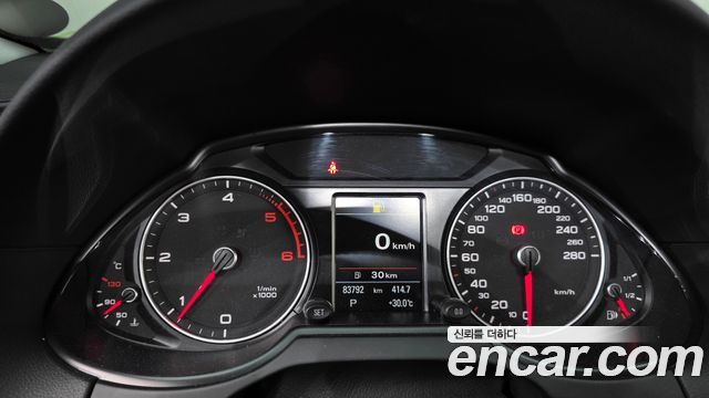 Audi Q5 2016 — photo 8